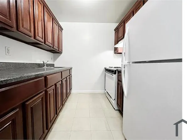 1765 Townsend Ave, Bronx, NY 10453