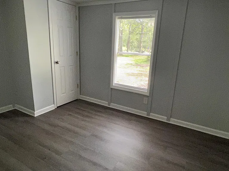 44 Racoon St — Photo 3