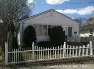 33 Huldah St, Providence, RI 02909