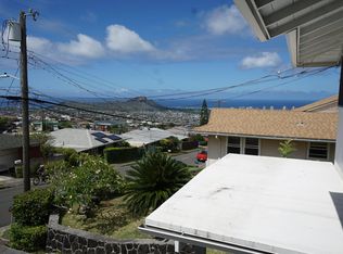 1828 Bertram St, Honolulu, HI 96816