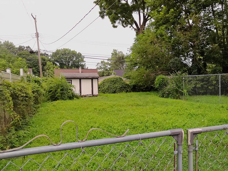 505 Beechwood Rd — Photo 14