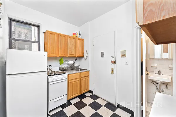 Rented by (Legacy) Elegran | media 14