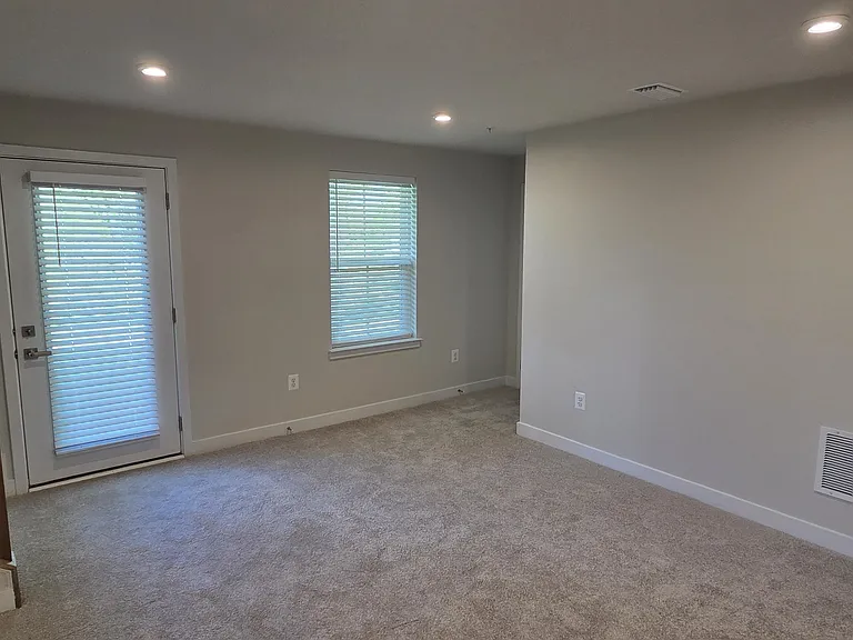 7857 Blackbriar Way — Photo 10