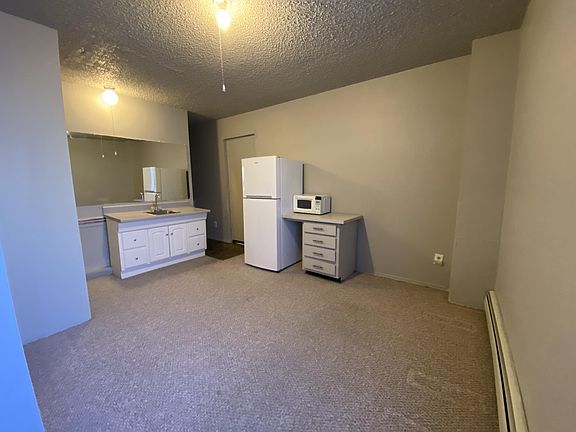 2nd image of 200 Hermosa Dr NE Unit 111