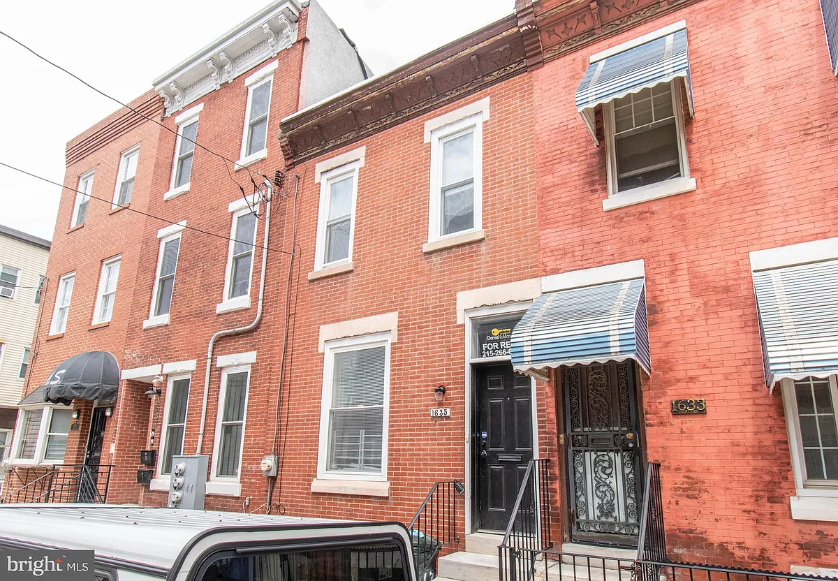 Building Photo - 1635 Fontain St