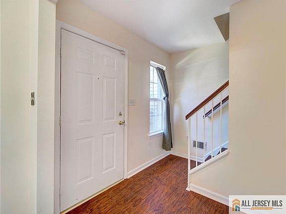 3rd image of 83 Nathan Blvd #35