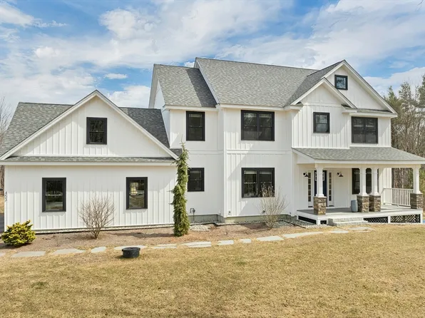 453 Maple St, Hopkinton, NH 03229