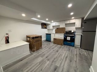 85 East Ave S #8, Hamilton, ON L8N 2T5
