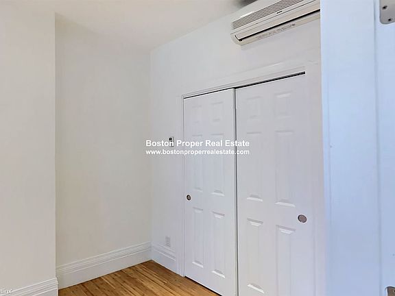 254 Newbury St. #3 Boston - Back Bay Unit Photo 3