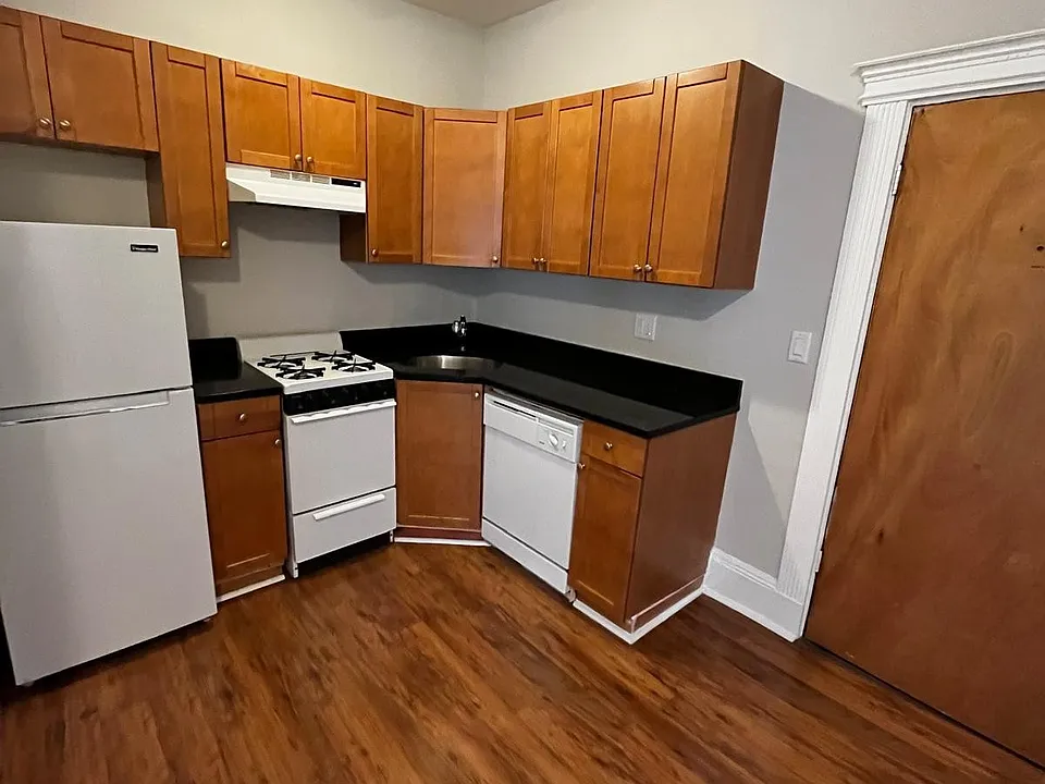 38 Hemenway St #24B