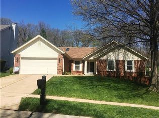 723 Spring Hill Farm Dr, Ballwin, MO 63021