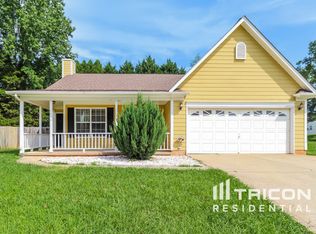 5000 Poplar Glen Dr, Matthews, NC 28104