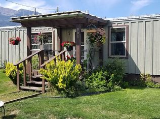 805 N College St, Joseph, OR 97846