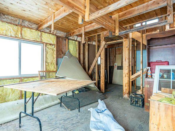 8593 S River Dr, Palmer, AK 99645