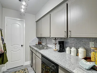 The Life at Beverly Palms