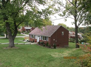 1626 Larsen Dr, Pittsburgh, PA 15243