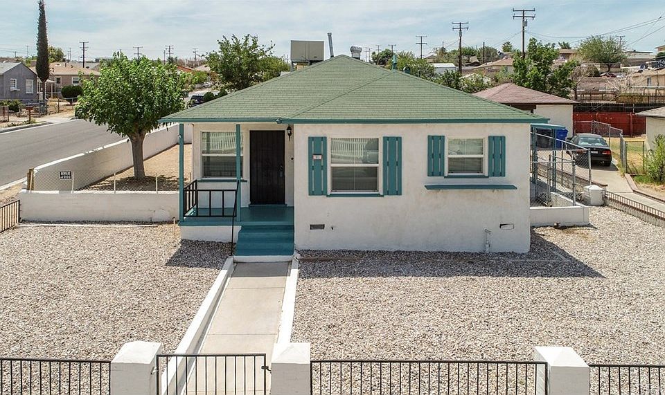 1st image of 112 E Desert View Dr