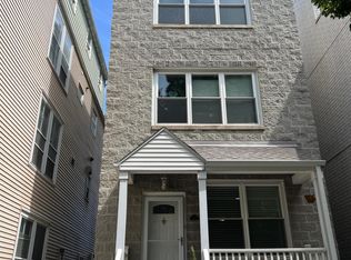 3645 N Wayne Ave #C, Chicago, IL 60613
