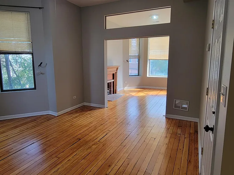 1402 W Superior St #2F — Photo 3