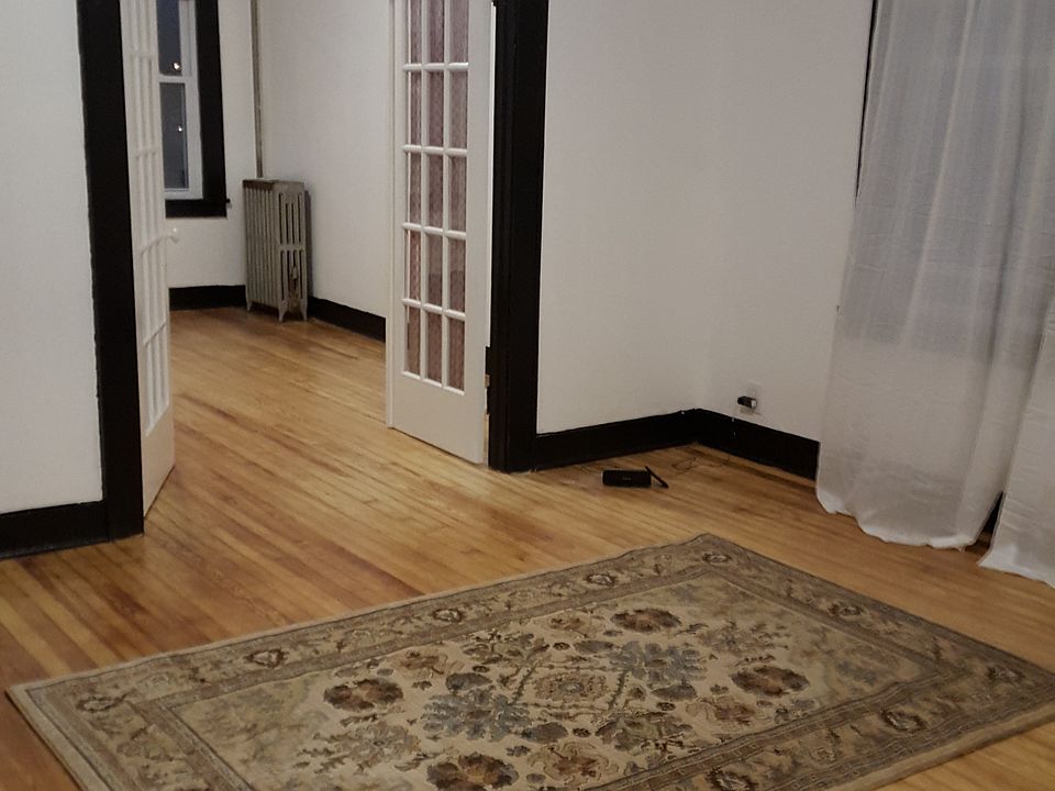 1st floor living room