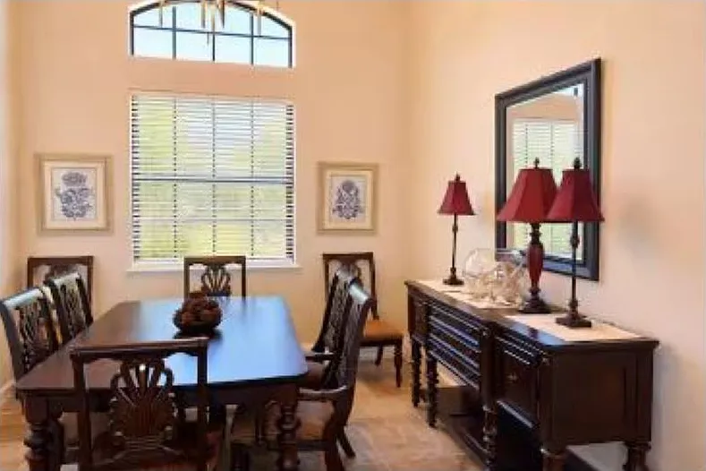 3 bed, 2108 sqft, $3,500 — Photo 4