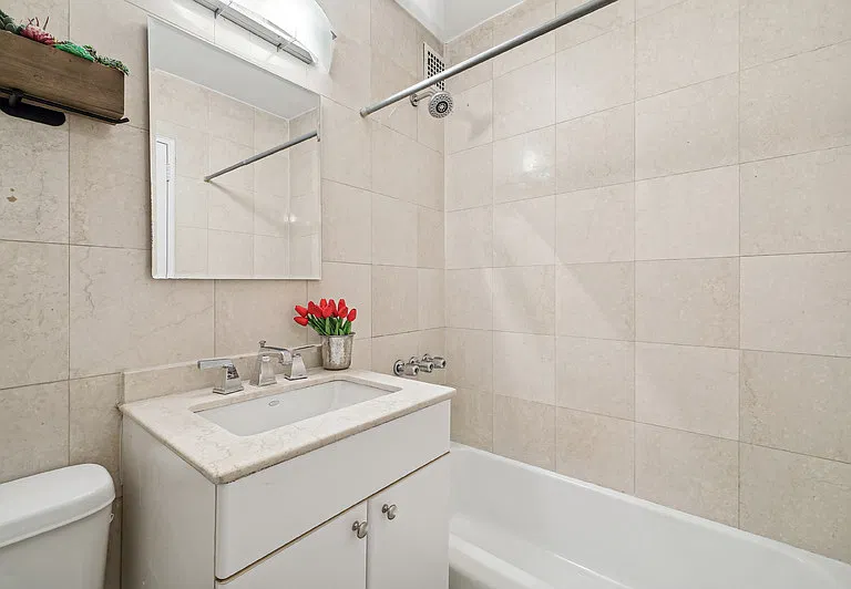 401 W 56th St #5F — Photo 7