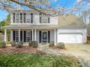 9946 Gray Dove Ct, Charlotte, NC 28216