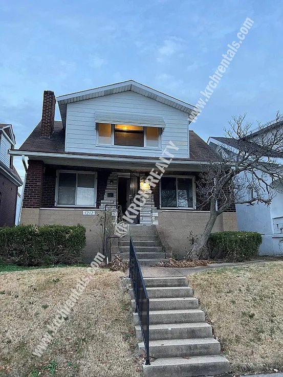 4242 N Euclid Ave photo 1