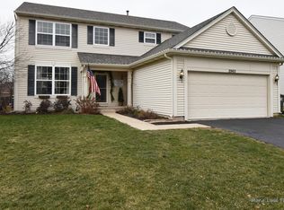 2960 Aberdeen Dr, Montgomery, IL 60538