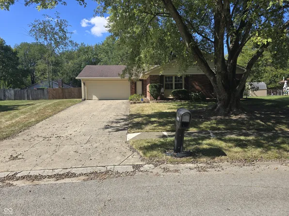 7924 Vineyard Dr, Indianapolis, IN 46260