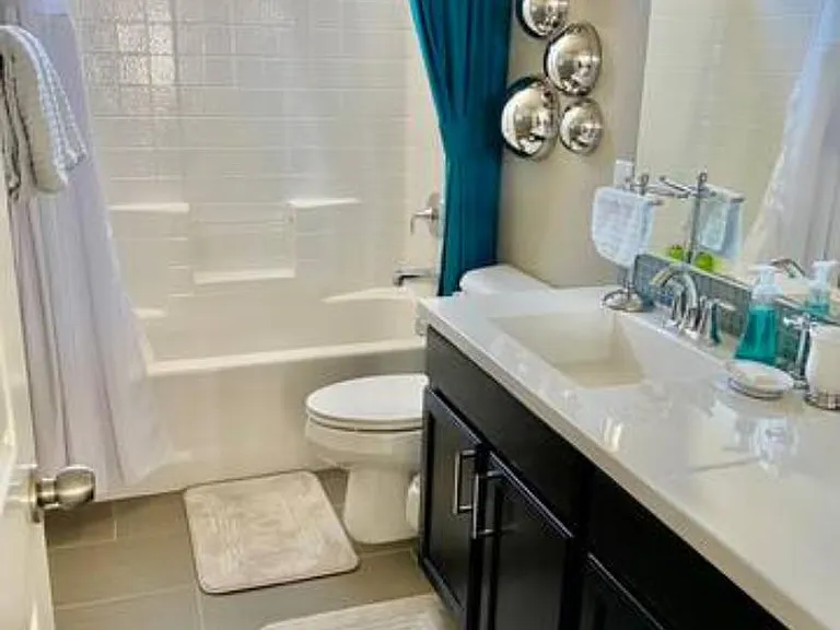 Upstairs bathroom
