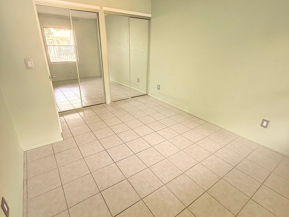 Some units have walk in closets
