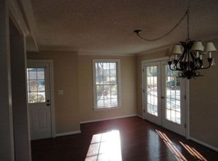 101 Edinborough Ct, Rocky Mount, NC 27803