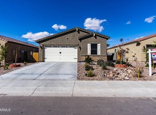 318 W Satinka Dr, San Tan Valley, AZ 85140