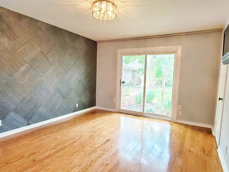 5630 Edith St — Photo 15