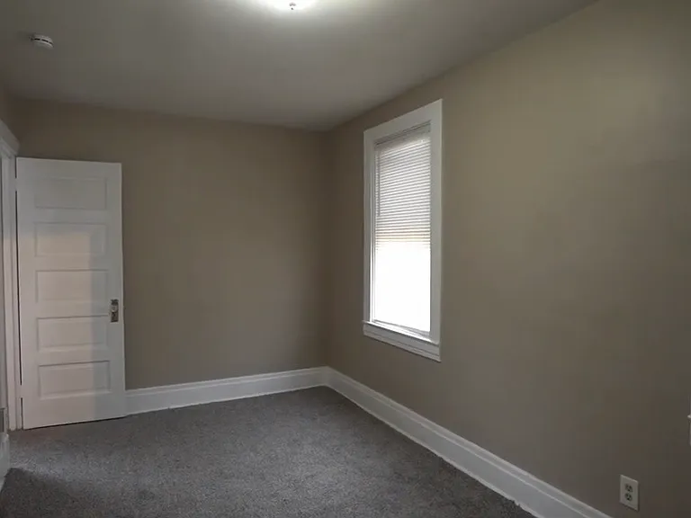 109 Gross St — Photo 9