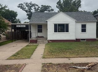 617 N 11th St, Garden City, KS 67846
