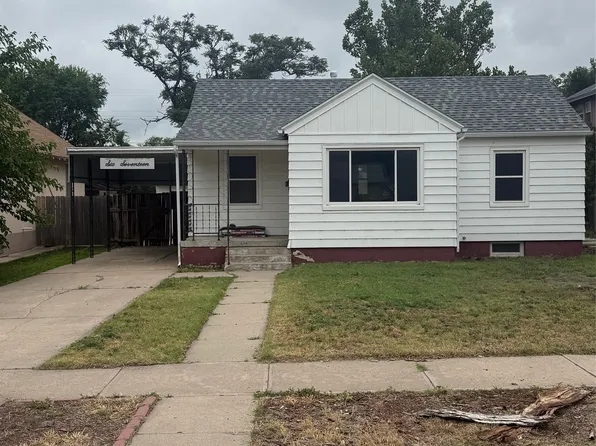 617 N 11th St, Garden City, KS 67846