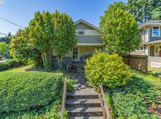 1534 NE Ainsworth St, Portland, OR 97211