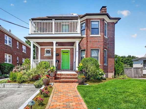 29-31 Jackson Ter, Newton, MA 02458