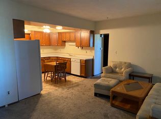 4501 N Market St APT B, Champaign, IL 61822