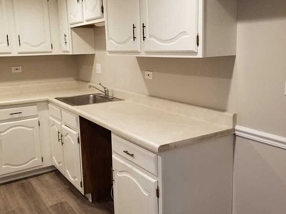 5th image of 825 Pearson St APT 6B