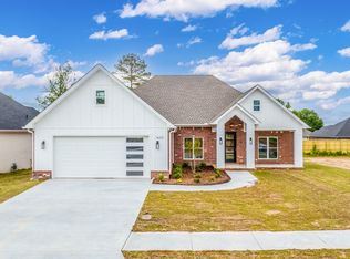 1420 Ronnie Weaver Dr, Conway, AR 72034