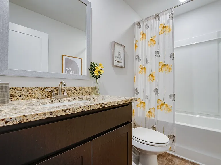 3546 Station Dr — Photo 9