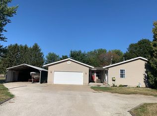 21055 Fulfs Rd, Morrison, IL 61270