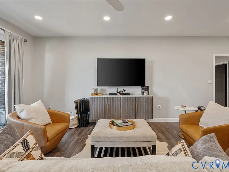 4820 Old Main St #301 — Photo 39