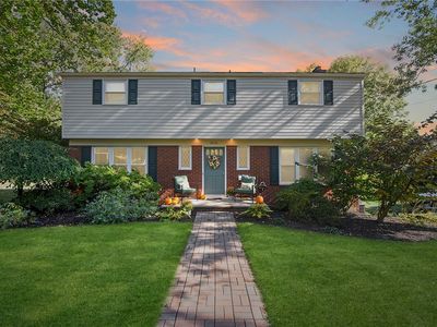 2401 Berkshire Dr, Pittsburgh, PA, 15241