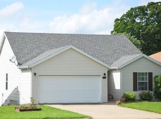 1023 W Butterfield Dr, Nixa, MO 65714