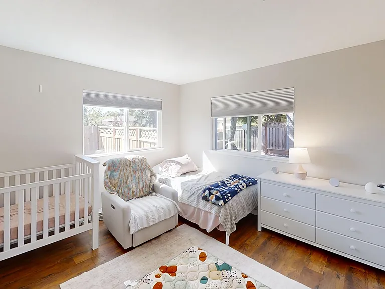 1429 Capri Ave — Photo 8