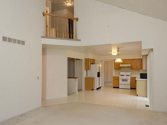 2nd image of 2280 Moss Rose Ct